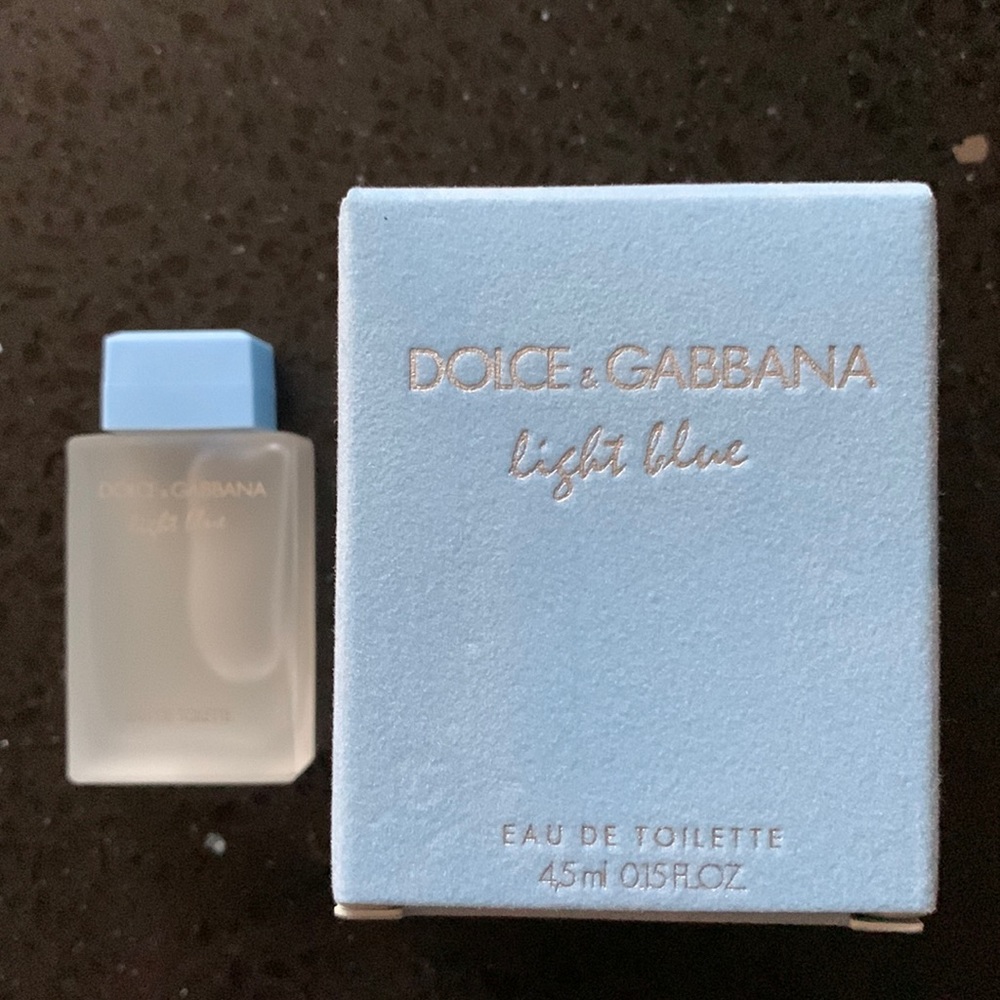 ⭐️Dolce & Gabbana Light Blue Eau De Toilette Deluxe/ Travel Sized Glass …
